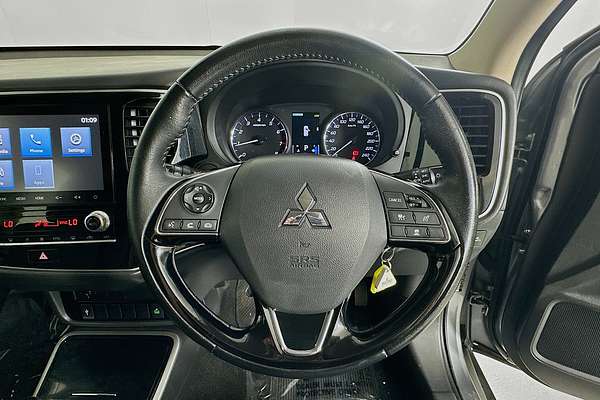 2021 Mitsubishi OUTLANDER ES ZL