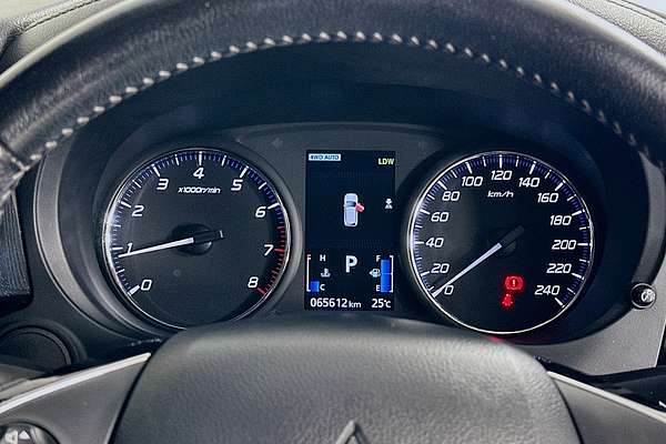 2021 Mitsubishi OUTLANDER ES ZL