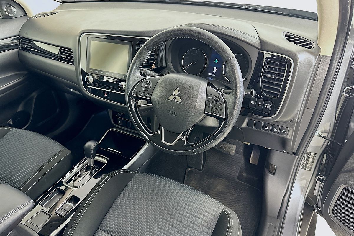 2021 Mitsubishi OUTLANDER ES 7 SEAT (2WD) ZL MY21