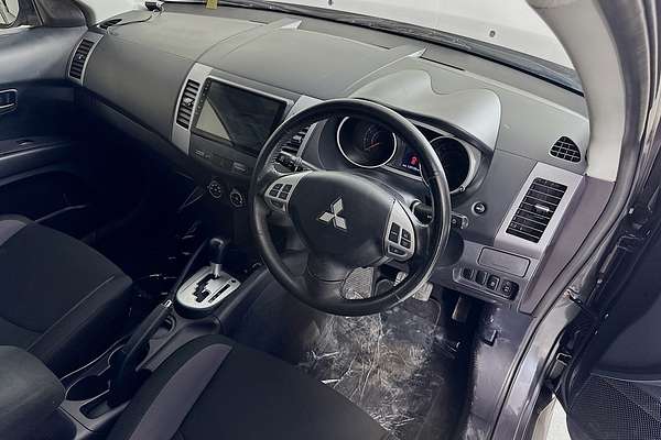 2011 Mitsubishi OUTLANDER LS (FWD) ZH MY11