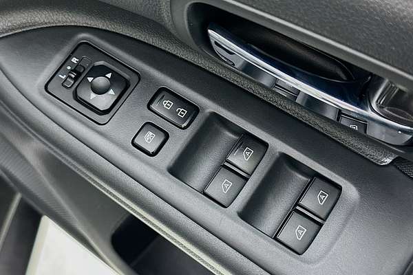 2021 Mitsubishi OUTLANDER ES 7 SEAT (2WD) ZL MY21