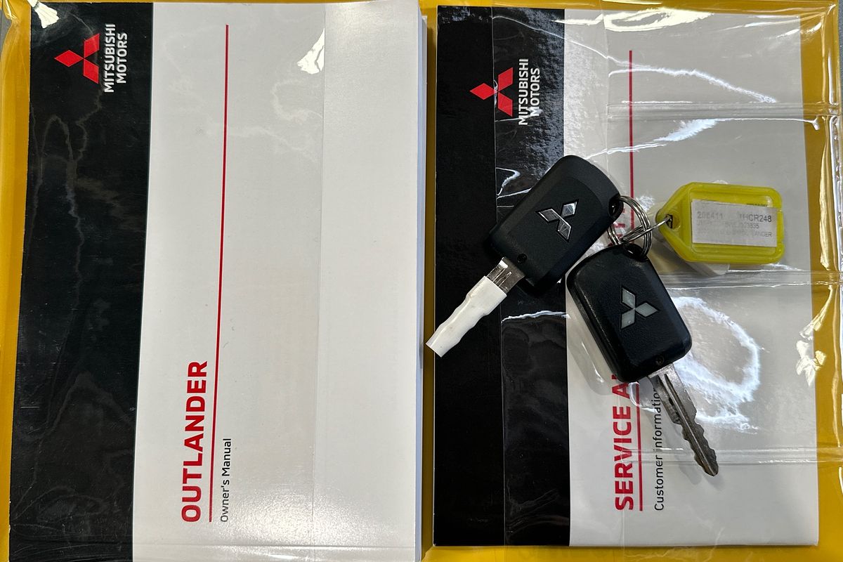 2020 Mitsubishi OUTLANDER ES 7 SEAT (AWD) ZL MY20