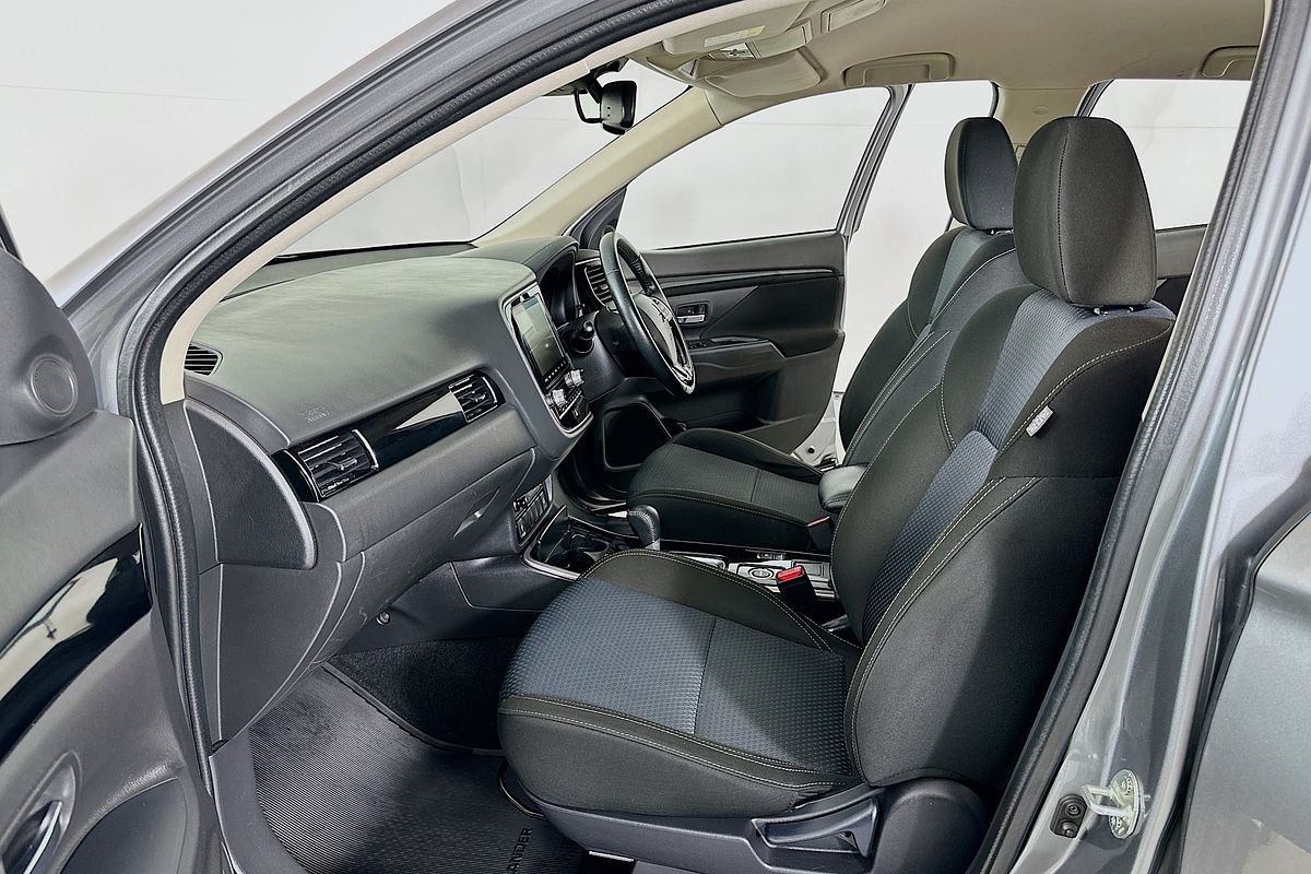 2021 Mitsubishi OUTLANDER ES 7 SEAT (AWD) ZL MY21