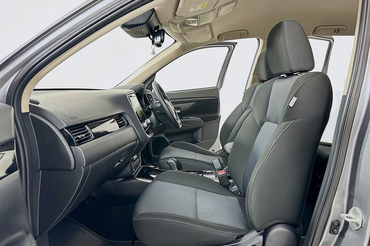 2021 Mitsubishi OUTLANDER ES 7 SEAT (2WD) ZL MY21