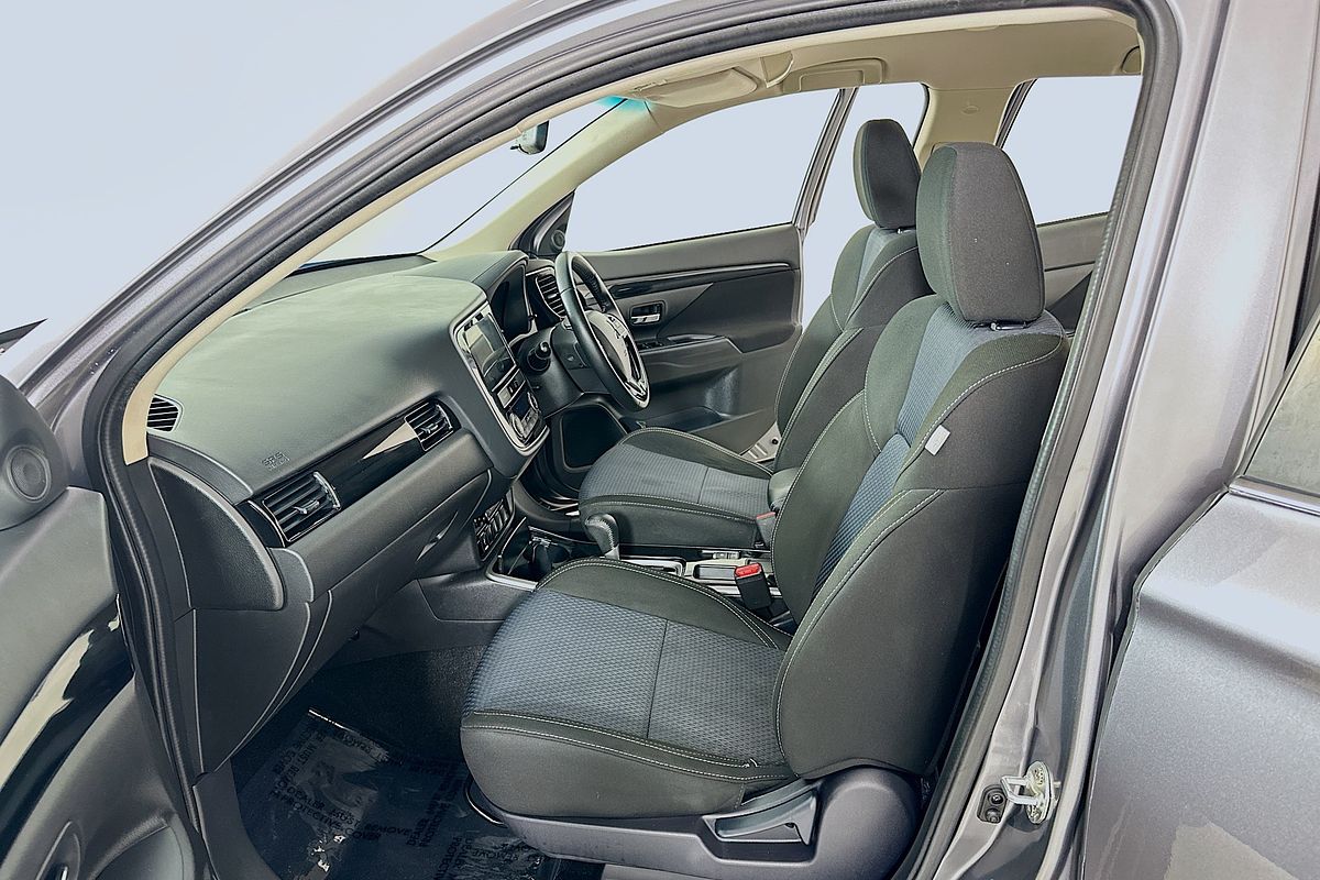 2019 Mitsubishi OUTLANDER ES 7 SEAT (2WD) ZL MY19