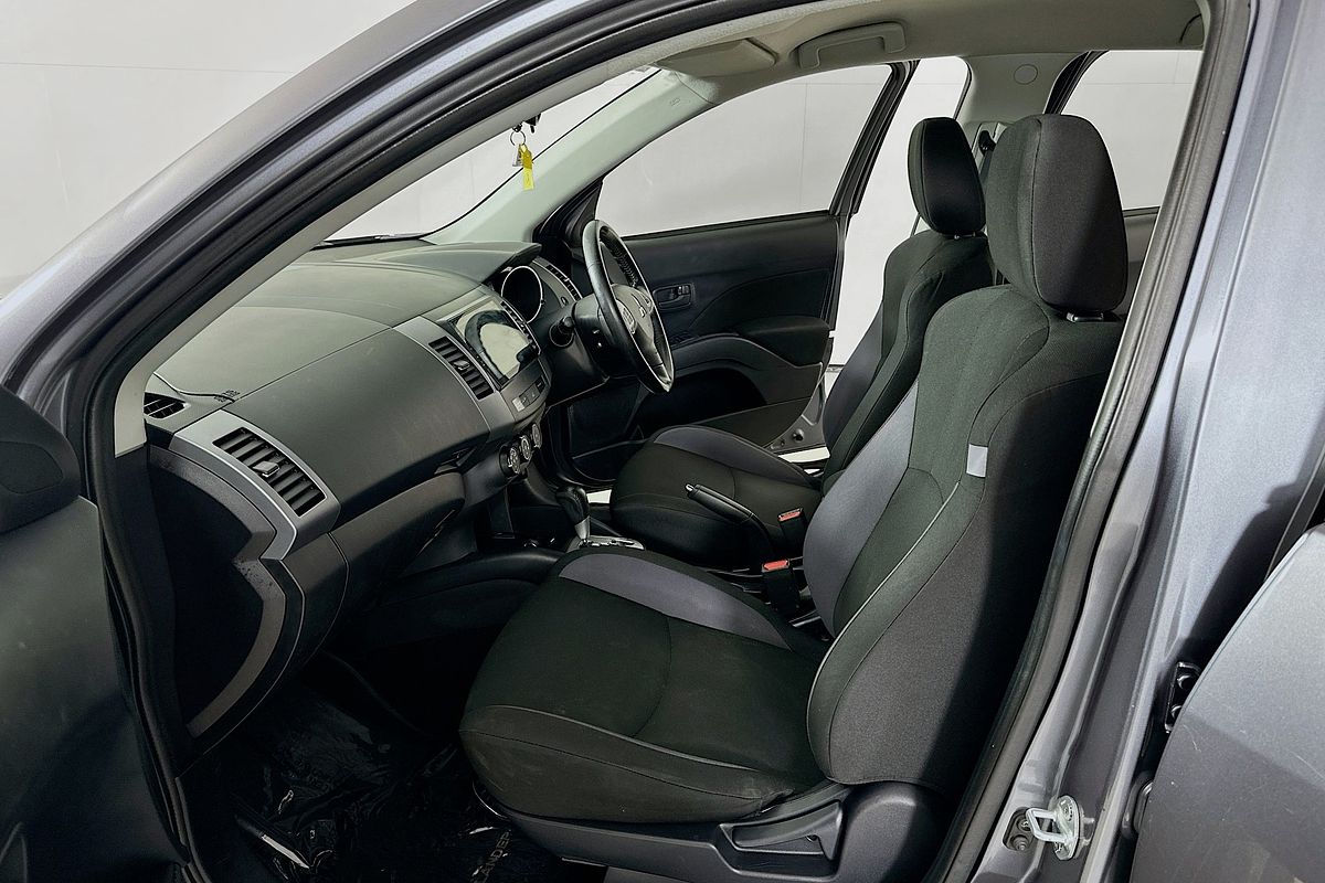 2011 Mitsubishi OUTLANDER LS (FWD) ZH MY11