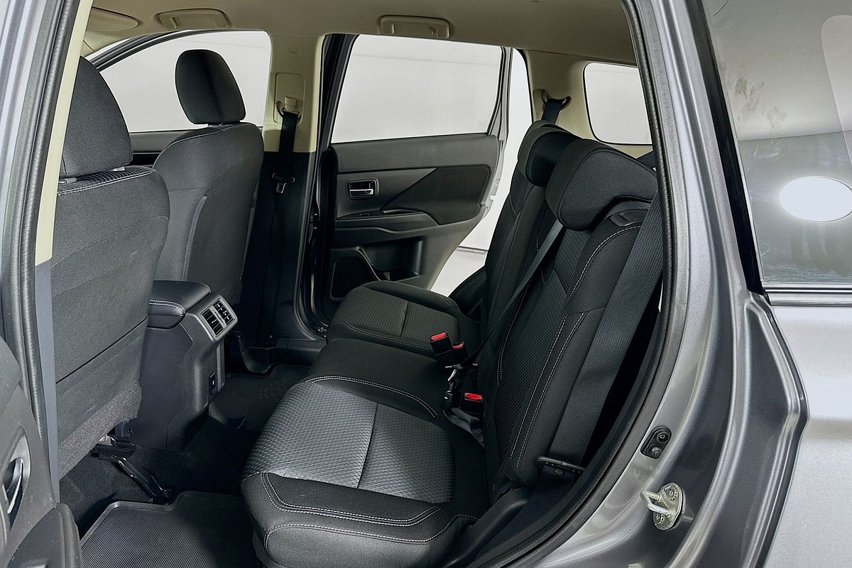 2021 Mitsubishi Outlander ES 7 SEAT (2WD) ZM MY22