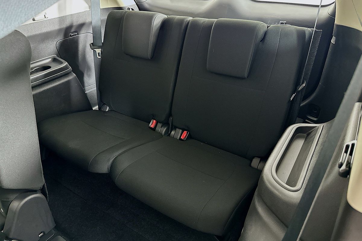 2021 Mitsubishi OUTLANDER ES ZL