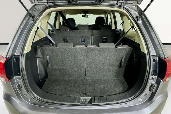 2019 Mitsubishi OUTLANDER ES 7 SEAT (2WD) ZL MY19