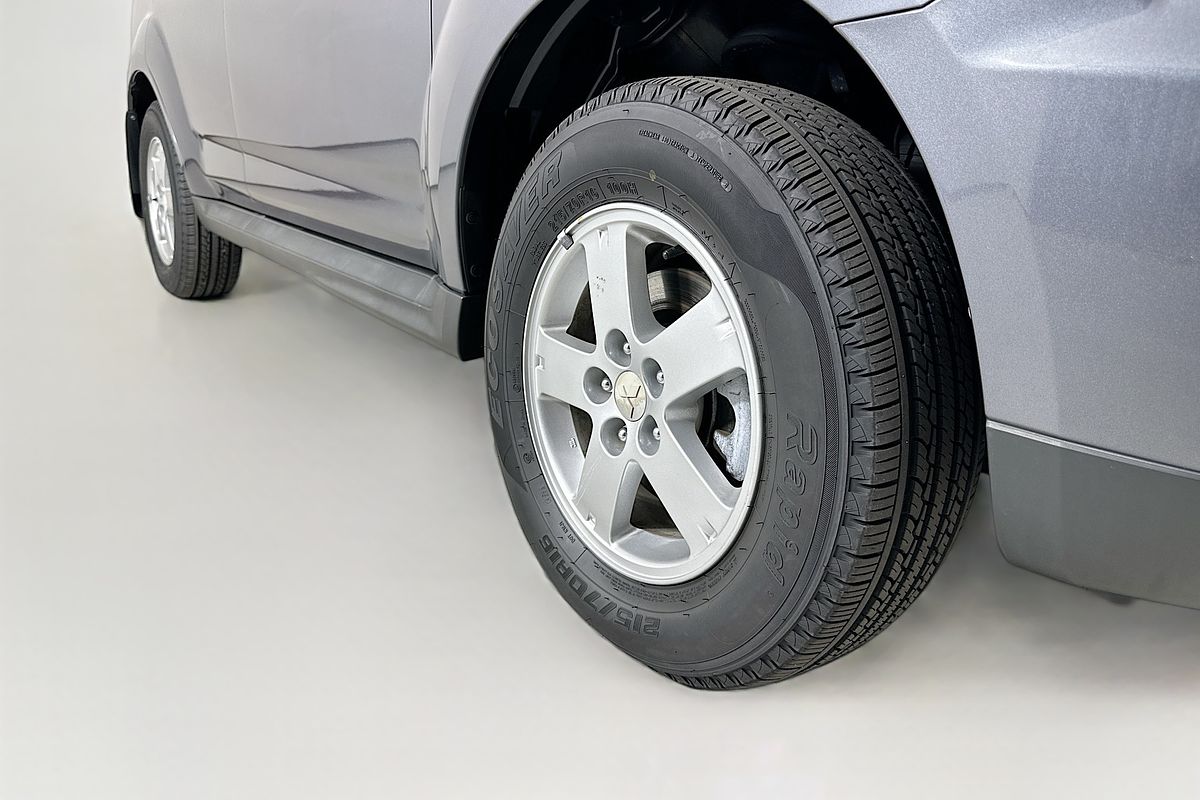 2011 Mitsubishi OUTLANDER LS (FWD) ZH MY11