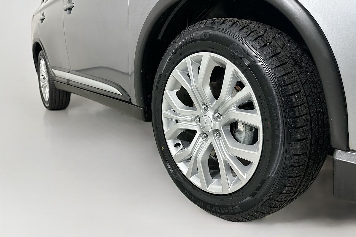 2020 Mitsubishi OUTLANDER ES 7 SEAT (AWD) ZL MY20
