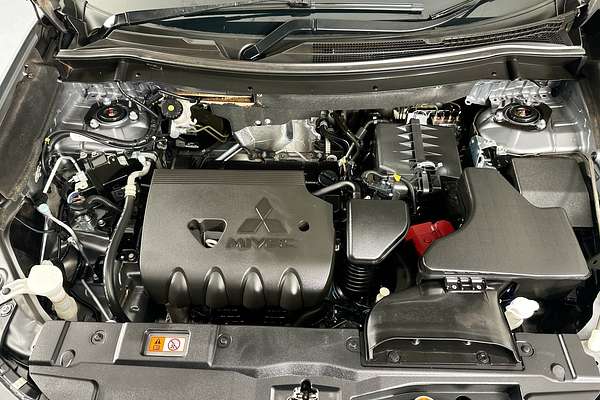 2020 Mitsubishi OUTLANDER ES 7 SEAT (AWD) ZL MY20