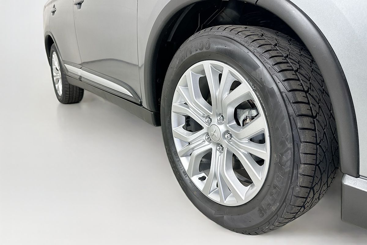 2021 Mitsubishi OUTLANDER ES 7 SEAT (AWD) ZL MY21