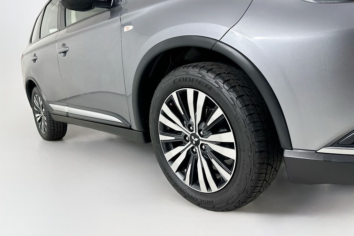 2018 Mitsubishi OUTLANDER ES 7 SEAT (AWD) ZL MY19