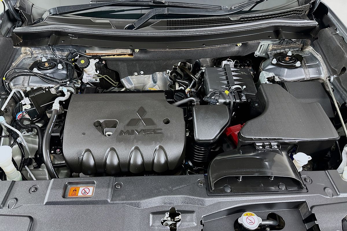 2021 Mitsubishi OUTLANDER ES 7 SEAT (AWD) ZL MY21