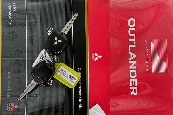 2011 Mitsubishi OUTLANDER LS (FWD) ZH MY11
