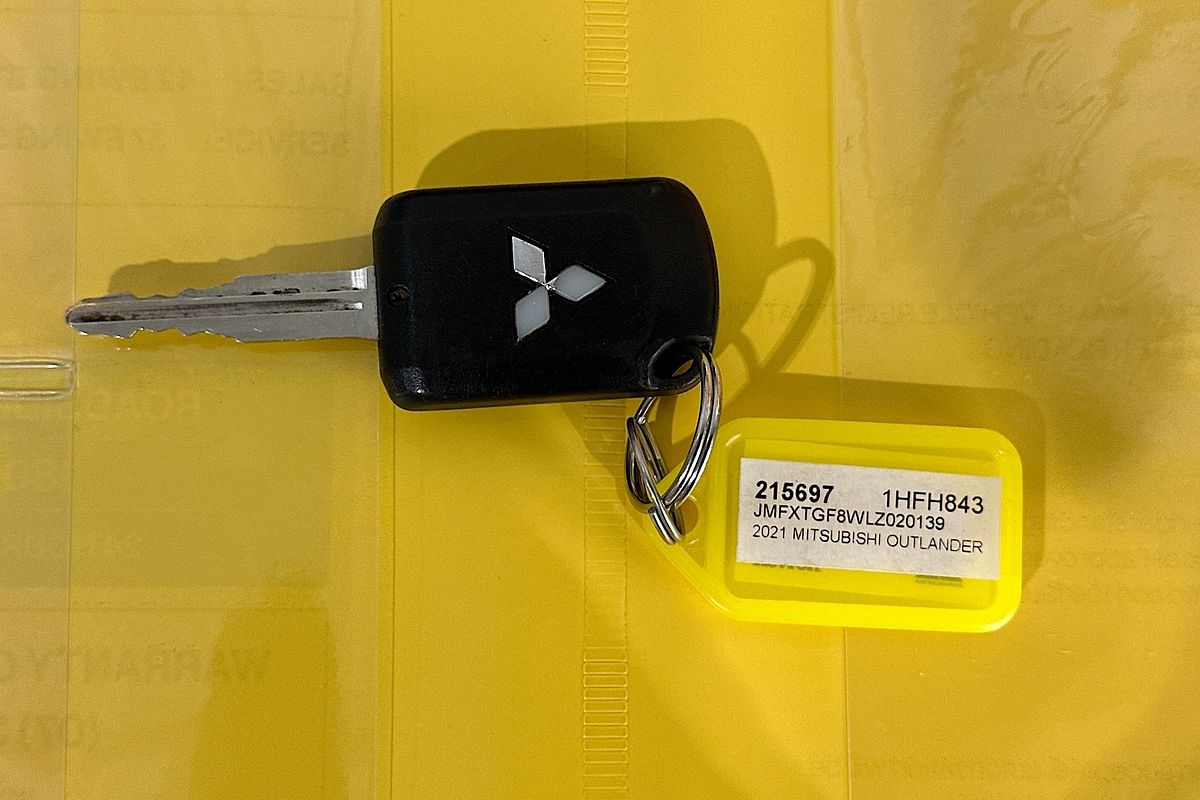 2021 Mitsubishi OUTLANDER ES 7 SEAT (AWD) ZL MY21