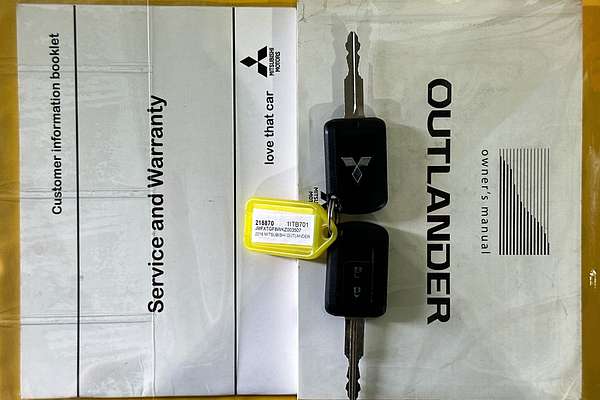 2018 Mitsubishi OUTLANDER ES 7 SEAT (AWD) ZL MY19