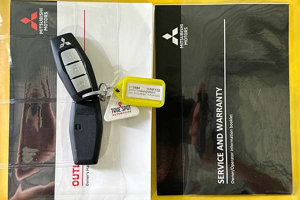 2021 Mitsubishi OUTLANDER LS 7 SEAT (2WD) ZM MY22