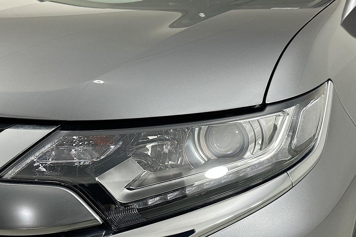 2021 Mitsubishi OUTLANDER ES 7 SEAT (2WD) ZL MY21