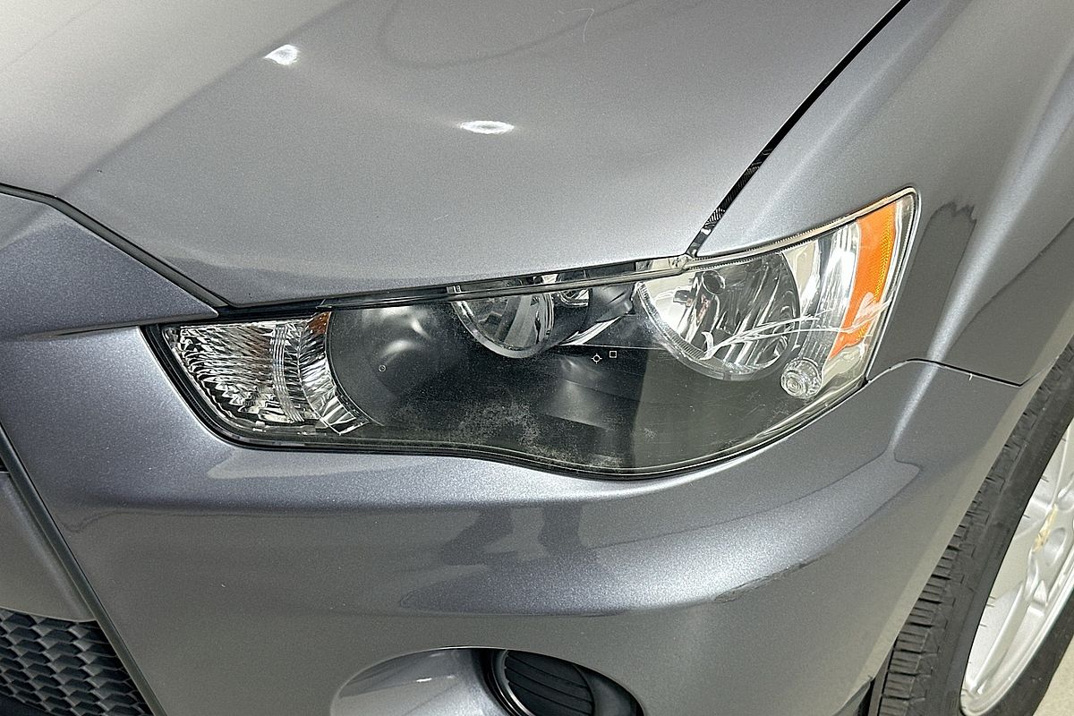 2011 Mitsubishi OUTLANDER LS (FWD) ZH MY11