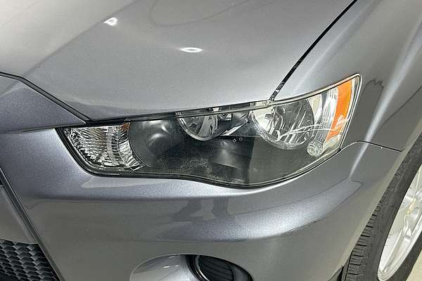 2011 Mitsubishi OUTLANDER LS (FWD) ZH MY11