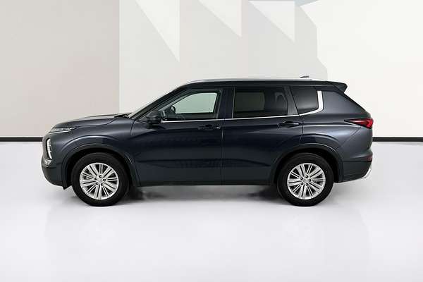 2024 Mitsubishi Outlander LS ZM