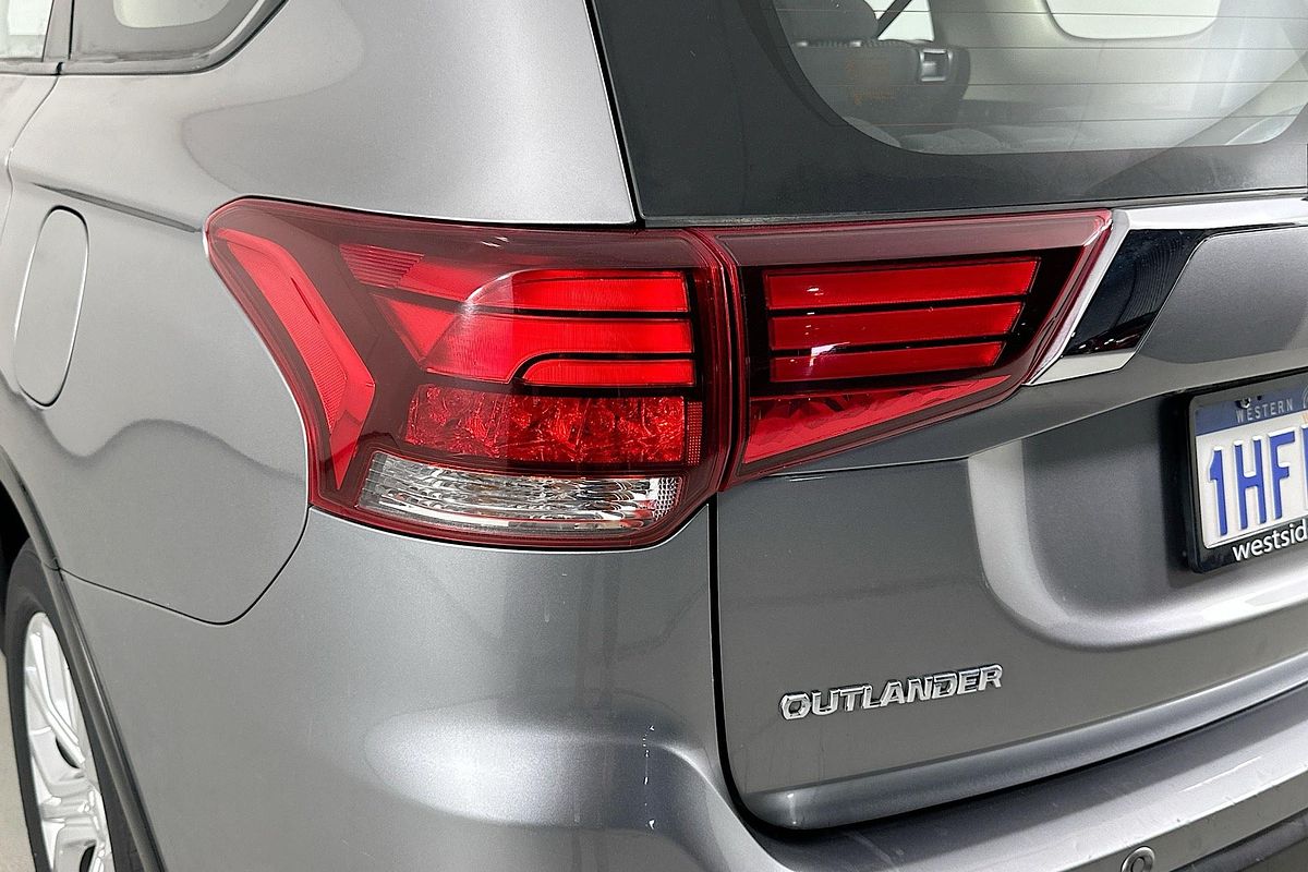 2021 Mitsubishi OUTLANDER ES ZL