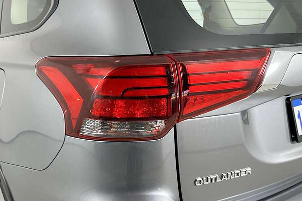 2021 Mitsubishi OUTLANDER ES 7 SEAT (2WD) ZL MY21