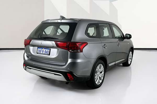 2021 Mitsubishi OUTLANDER ES ZL
