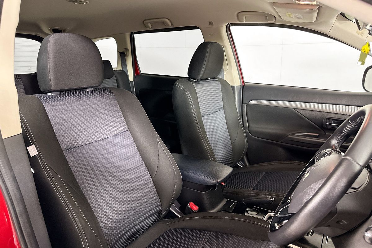 2017 Mitsubishi Outlander LS 7 SEAT (2WD) ZL MY18.5