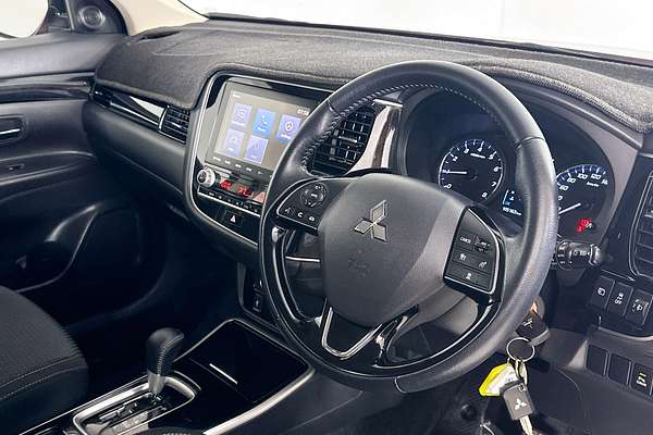 2021 Mitsubishi OUTLANDER ES 7 SEAT (2WD) ZL MY21
