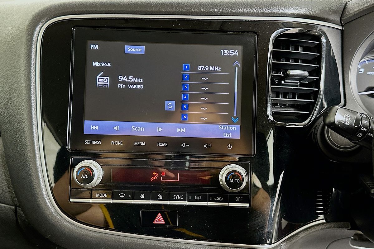 2020 Mitsubishi OUTLANDER ES ZL
