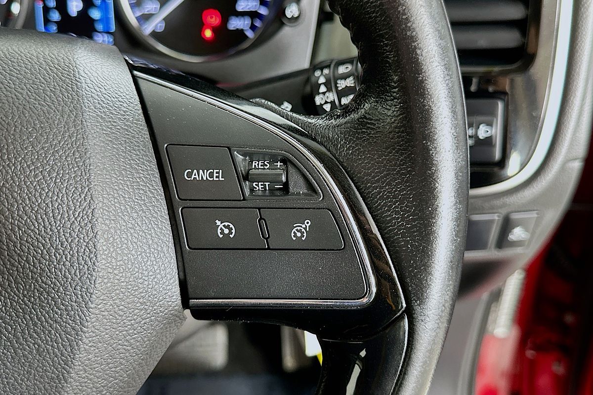 2020 Mitsubishi OUTLANDER ES ZL