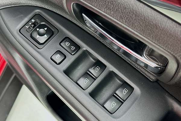 2020 Mitsubishi OUTLANDER ES ZL
