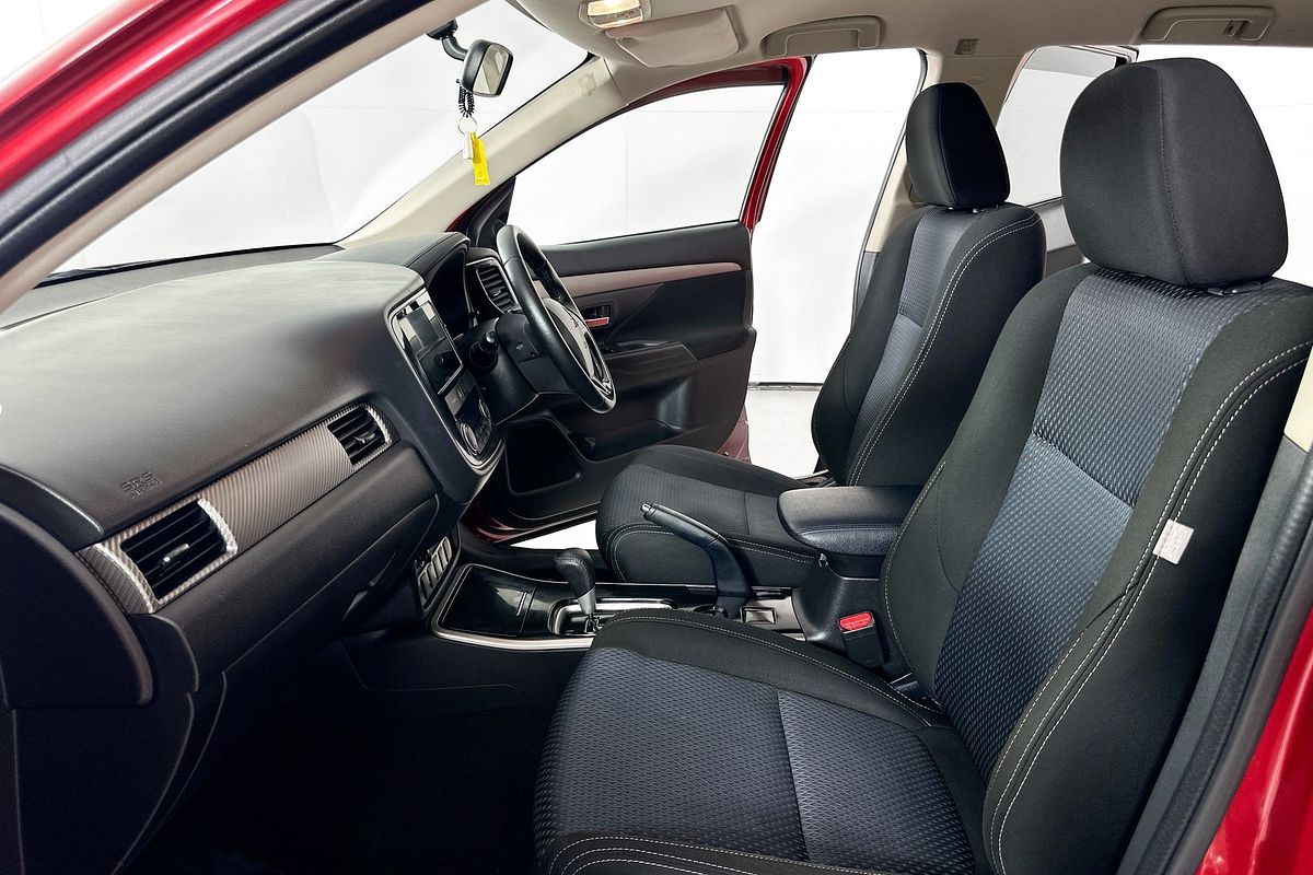 2017 Mitsubishi Outlander LS 7 SEAT (2WD) ZL MY18.5