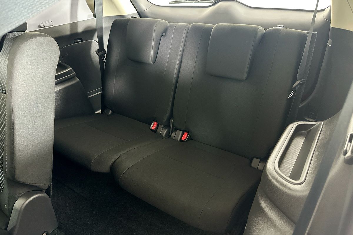 2021 Mitsubishi OUTLANDER ES 7 SEAT (2WD) ZL MY21