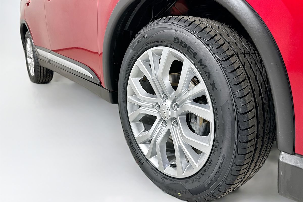 2020 Mitsubishi OUTLANDER ES ZL