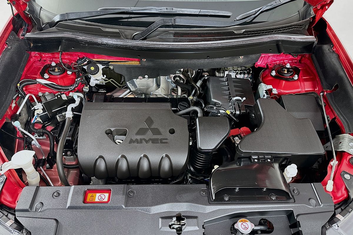 2020 Mitsubishi OUTLANDER ES ZL