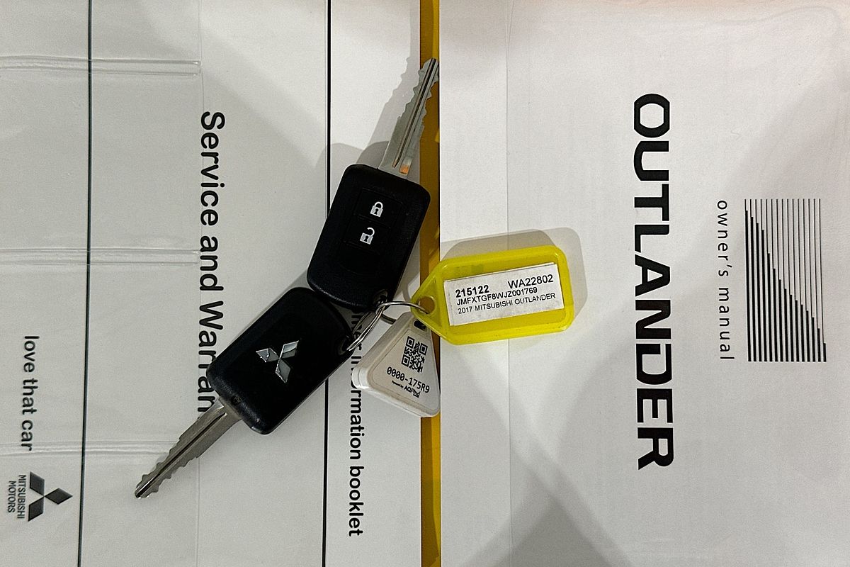 2017 Mitsubishi OUTLANDER ES ADAS 5 SEAT (AWD) ZL MY18.5