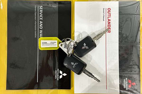 2021 Mitsubishi OUTLANDER ES 7 SEAT (2WD) ZL MY21