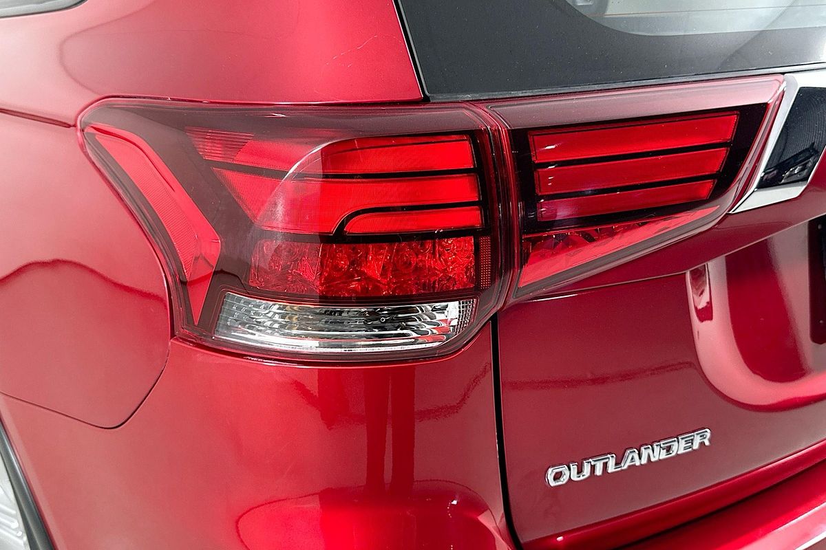 2020 Mitsubishi OUTLANDER ES ZL