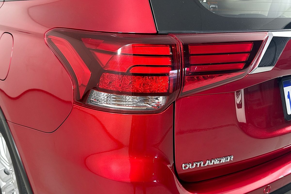 2021 Mitsubishi OUTLANDER ES 7 SEAT (2WD) ZL MY21