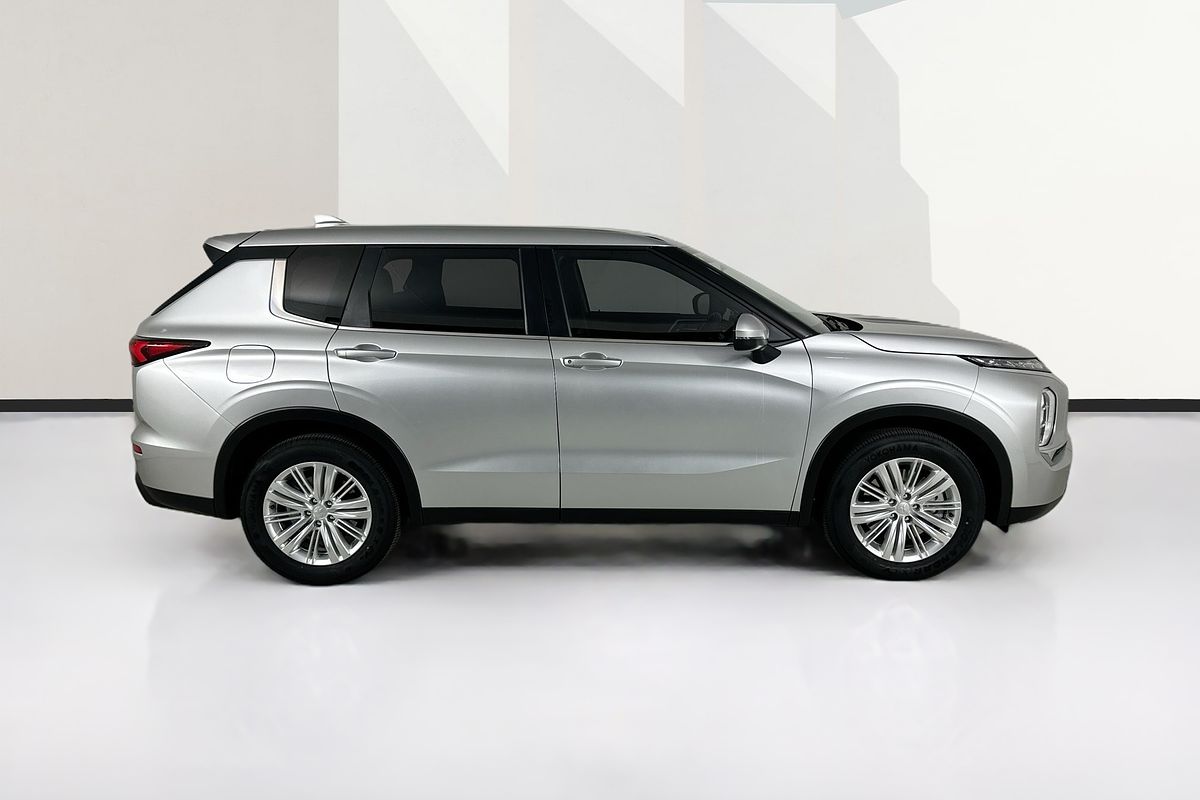 2021 Mitsubishi OUTLANDER ES 7 SEAT (2WD) ZM MY22