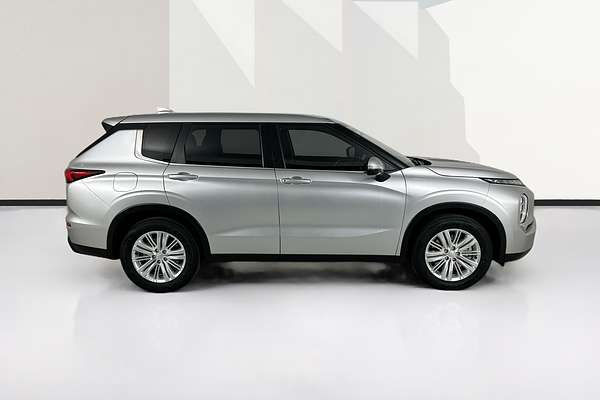 2021 Mitsubishi OUTLANDER ES 7 SEAT (2WD) ZM MY22