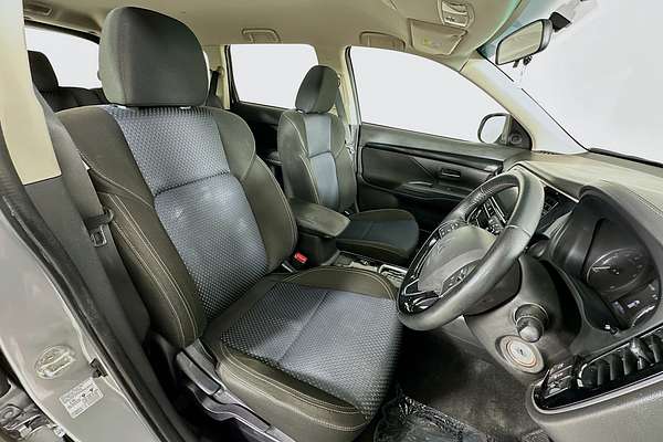 2019 Mitsubishi OUTLANDER ES 7 SEAT (AWD) ZL MY19