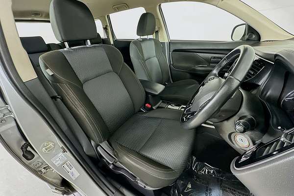 2021 Mitsubishi OUTLANDER ES 7 SEAT (AWD) ZL MY21