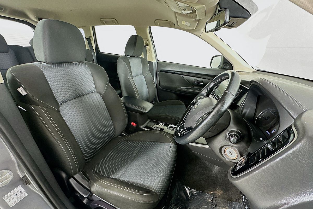 2021 Mitsubishi OUTLANDER ES 7 SEAT (AWD) ZL MY21