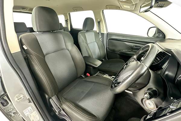 2020 Mitsubishi OUTLANDER ES 7 SEAT (AWD) ZL MY20