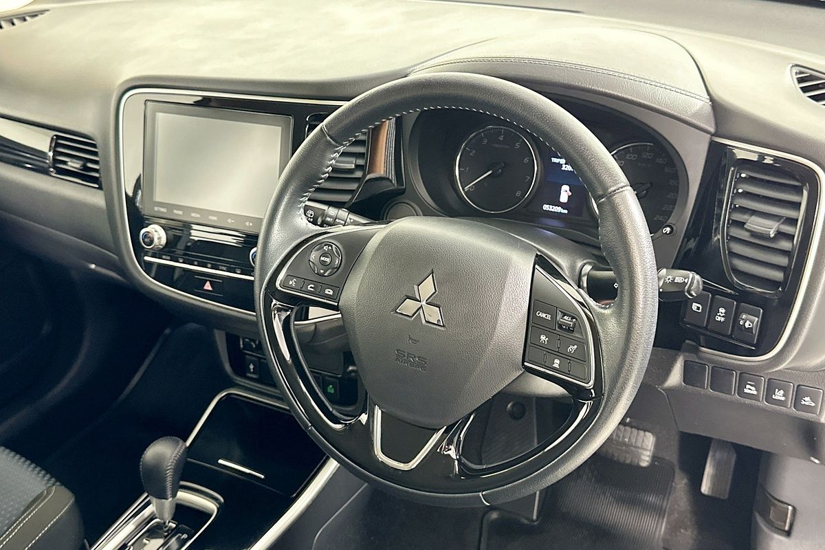 2020 Mitsubishi OUTLANDER ES 7 SEAT (2WD) ZL MY21